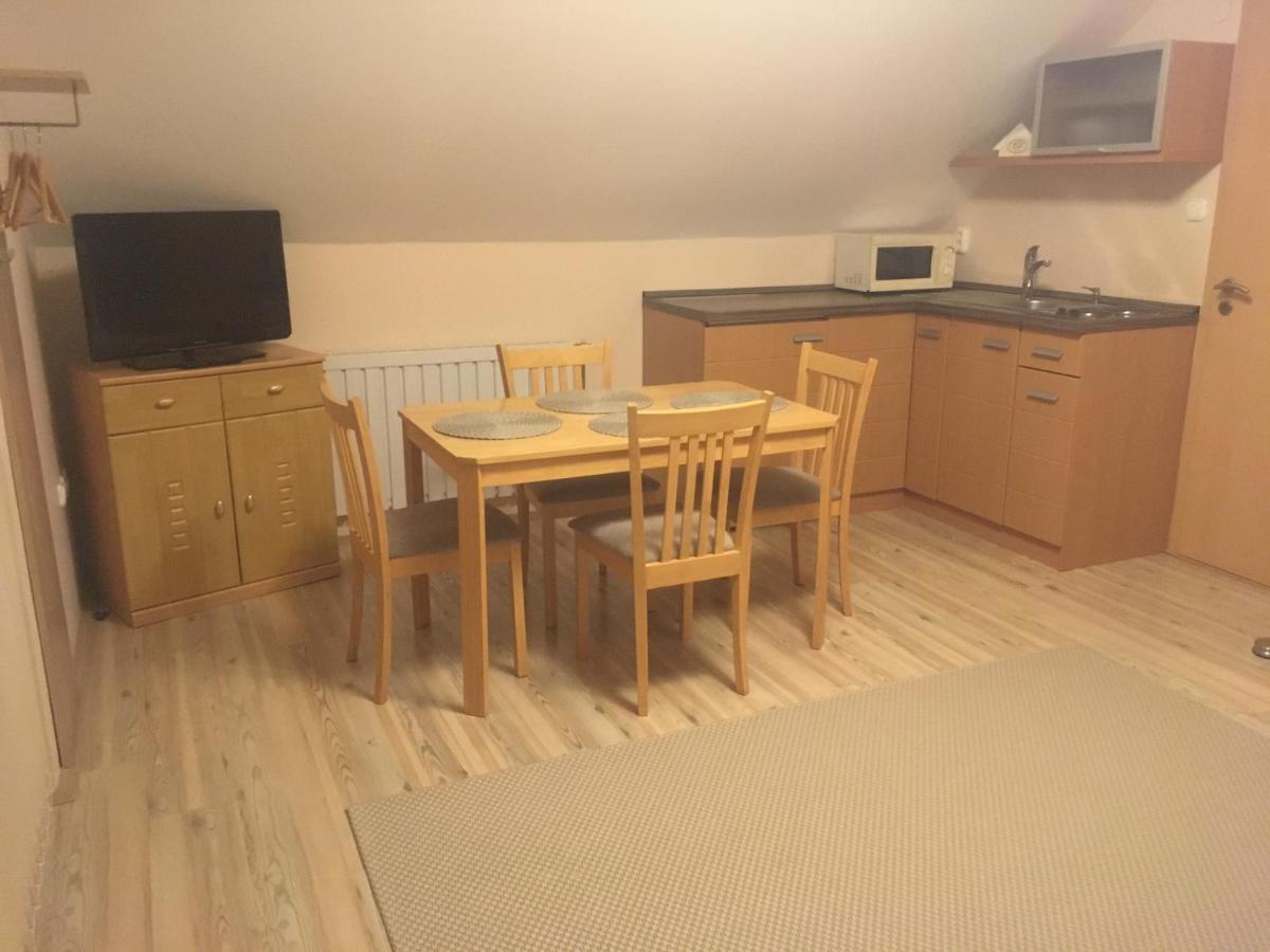 Anonim Apartman Villány Buitenkant foto